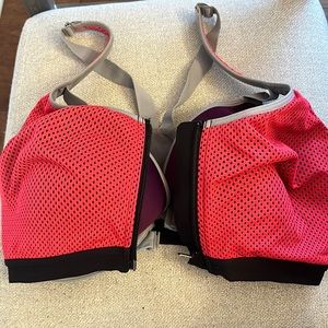 Pink Victoria secret sports bra